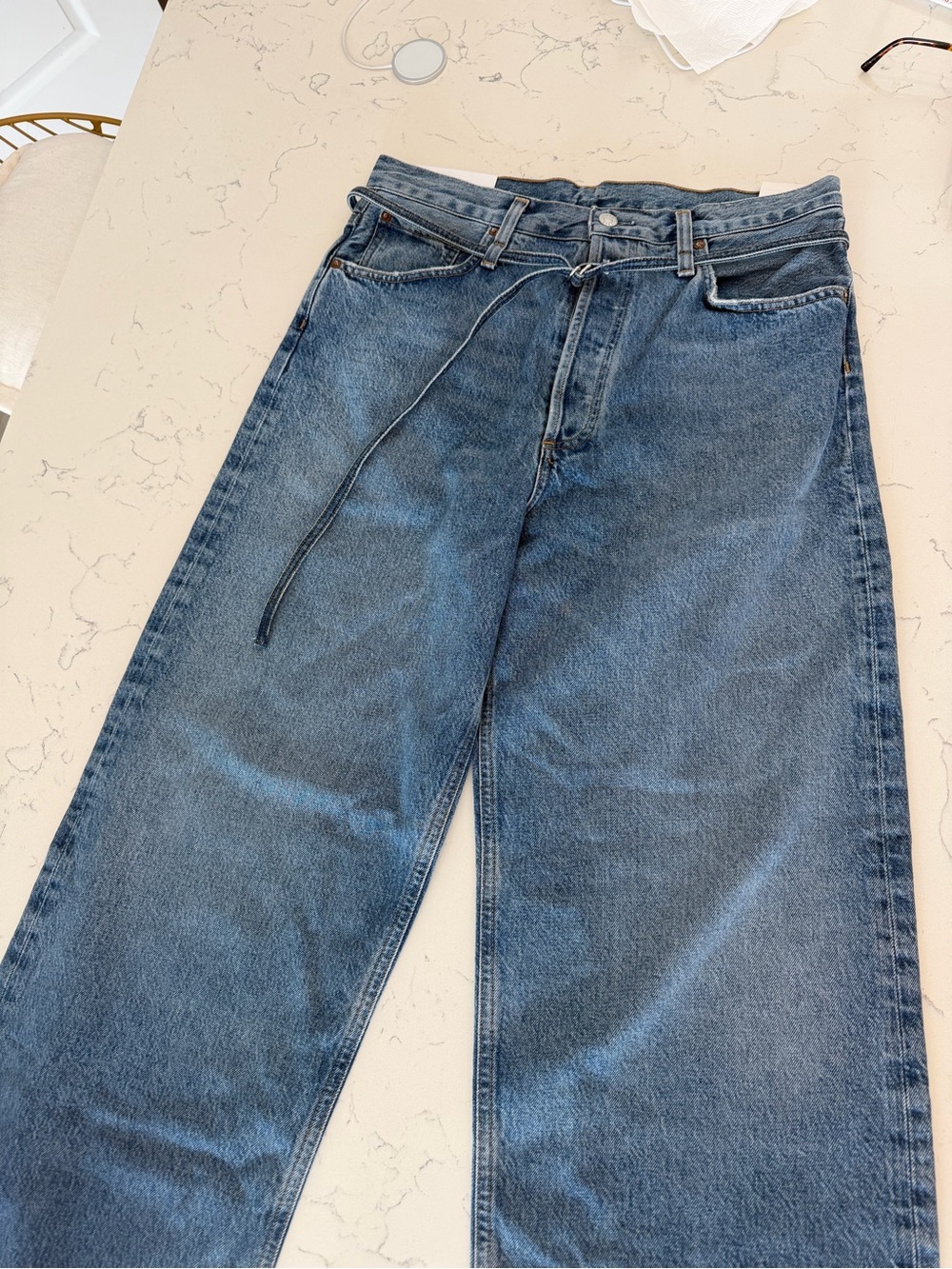 Agolde Wide-Leg High-Rise Jeans in Medium Blue with Tie Belt